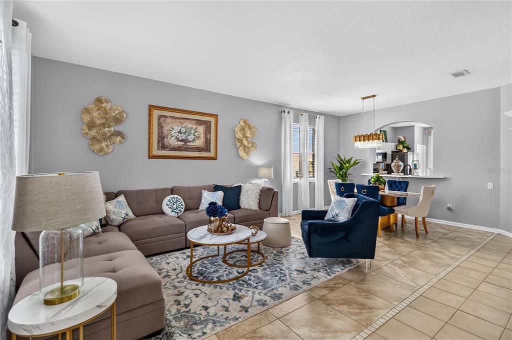 For Sale: $645,000 (6 beds, 3 baths, 2816 Square Feet)