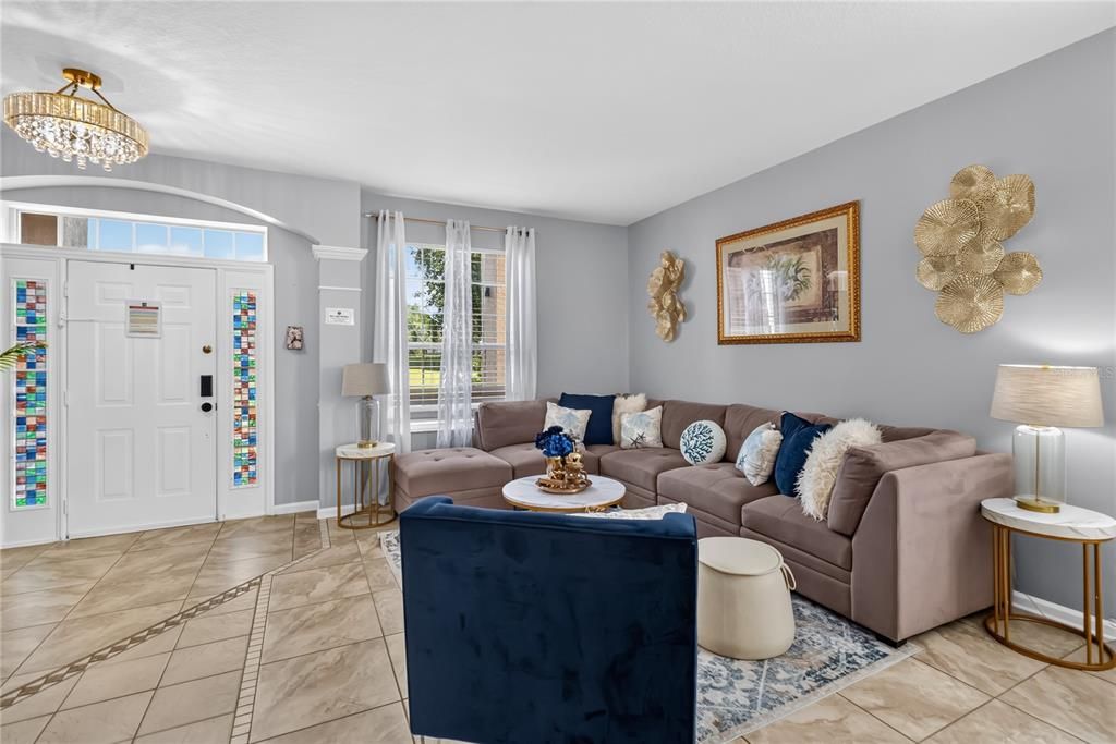 For Sale: $645,000 (6 beds, 3 baths, 2816 Square Feet)