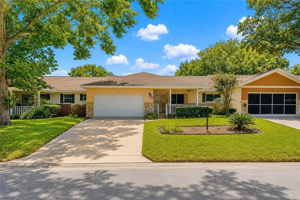 For Sale: $179,800 (2 beds, 2 baths, 1541 Square Feet)