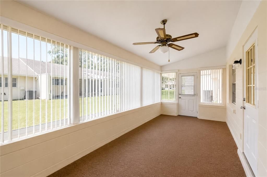 For Sale: $179,800 (2 beds, 2 baths, 1541 Square Feet)
