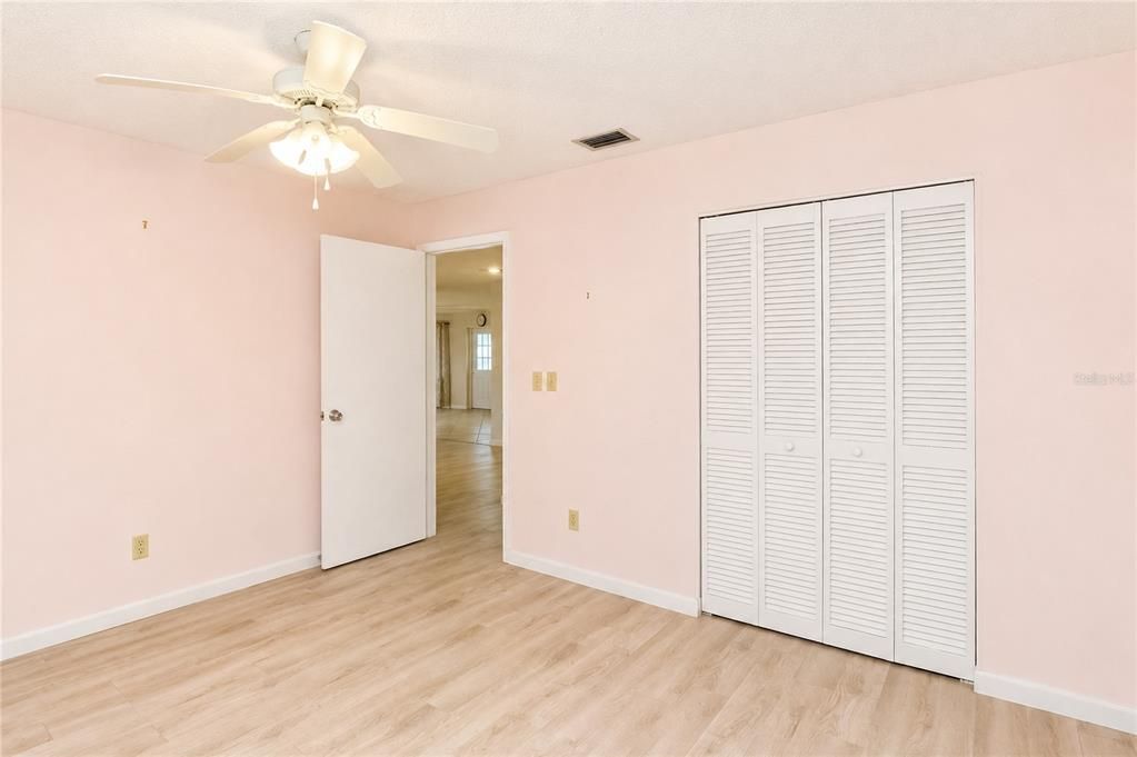 For Sale: $179,800 (2 beds, 2 baths, 1541 Square Feet)