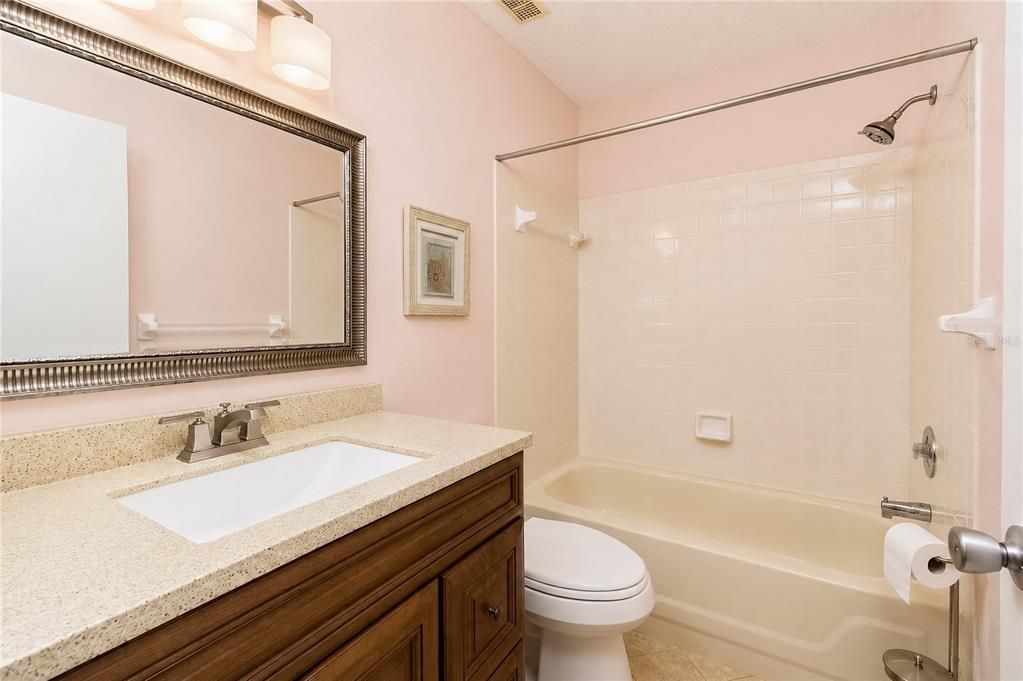 For Sale: $179,800 (2 beds, 2 baths, 1541 Square Feet)