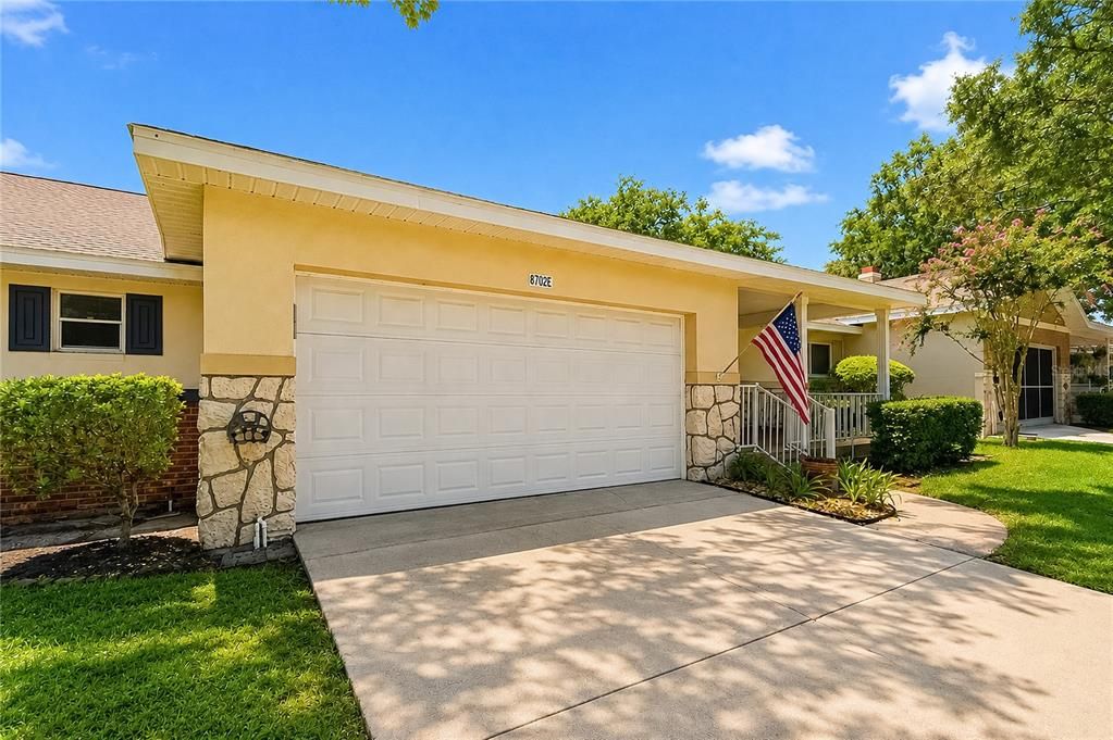 For Sale: $179,800 (2 beds, 2 baths, 1541 Square Feet)