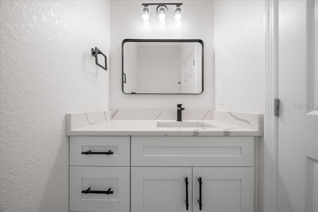 For Sale: $355,000 (3 beds, 2 baths, 1794 Square Feet)