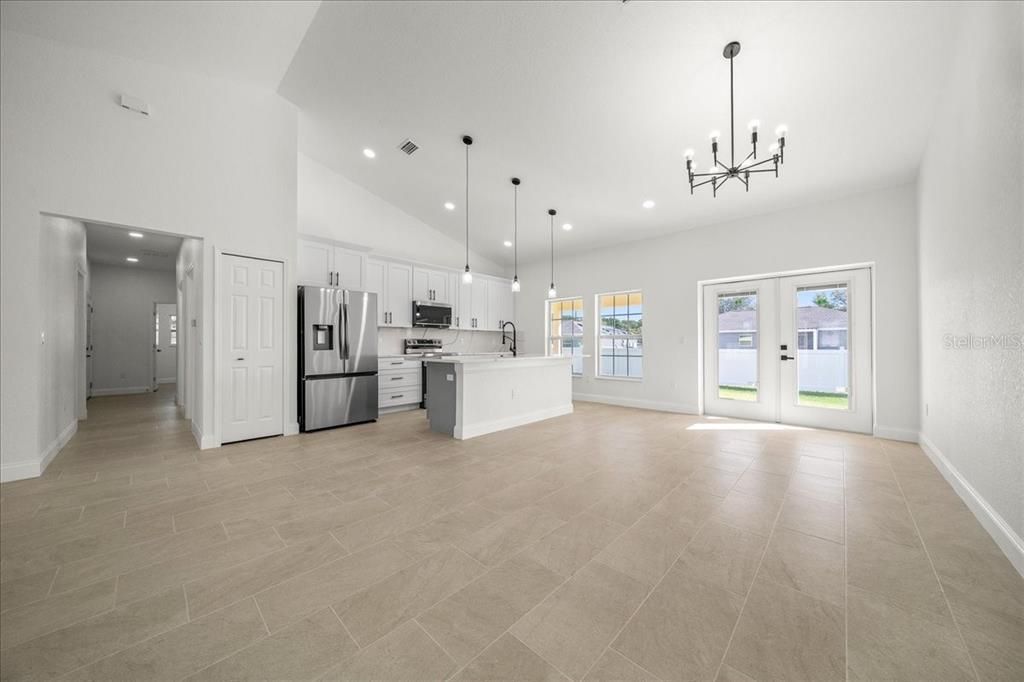 For Sale: $355,000 (3 beds, 2 baths, 1794 Square Feet)