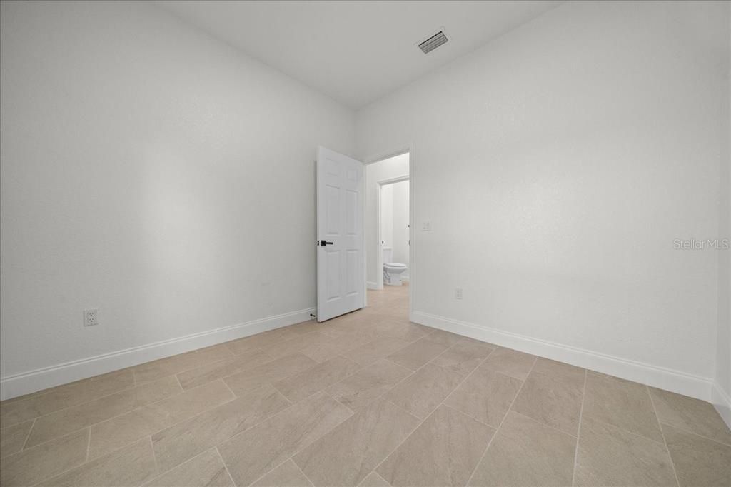 For Sale: $355,000 (3 beds, 2 baths, 1794 Square Feet)