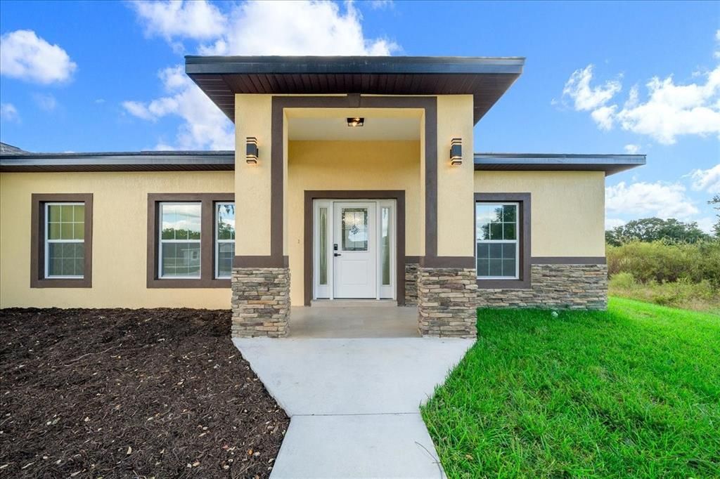 For Sale: $355,000 (3 beds, 2 baths, 1794 Square Feet)