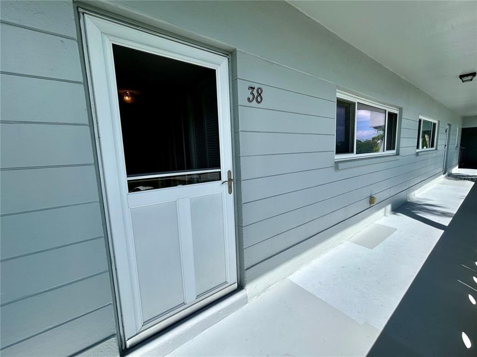На продажу: $139,900 (2 спален, 2 ванн, 1400 Квадратных фут)
