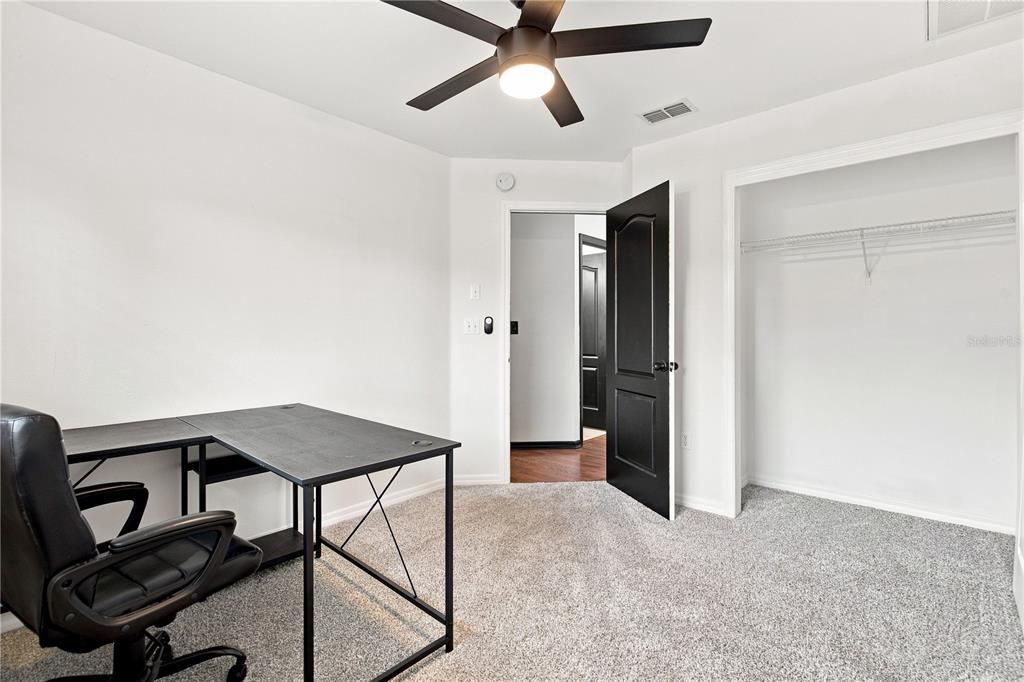 For Sale: $319,900 (4 beds, 2 baths, 1745 Square Feet)