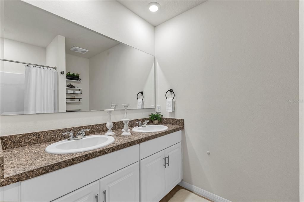 En Venta: $379,900 (3 camas, 2 baños, 1504 Pies cuadrados)