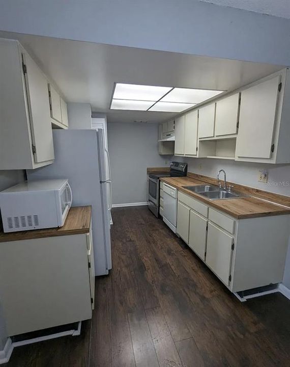 En Renta: $1,750 (2 camas, 2 baños, 1048 Pies cuadrados)