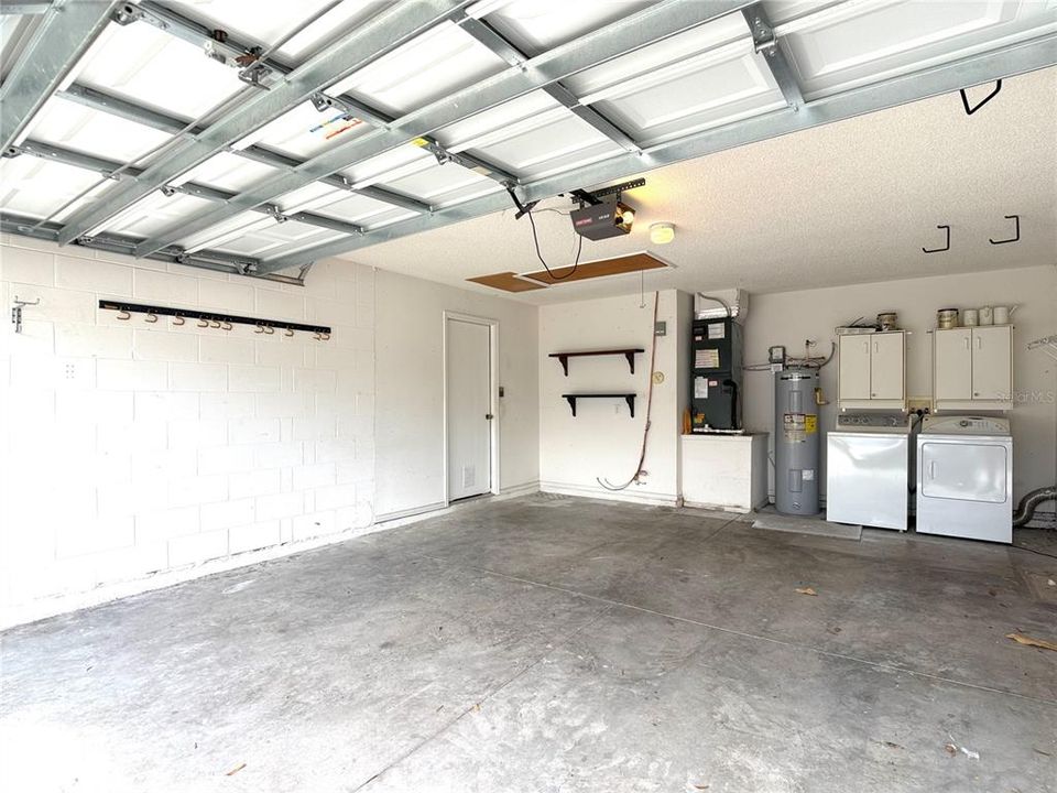 For Rent: $1,895 (3 beds, 2 baths, 1437 Square Feet)