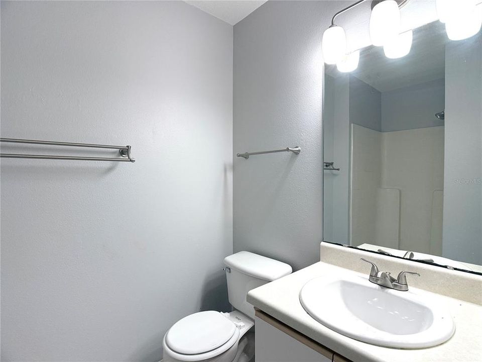 For Rent: $1,895 (3 beds, 2 baths, 1437 Square Feet)