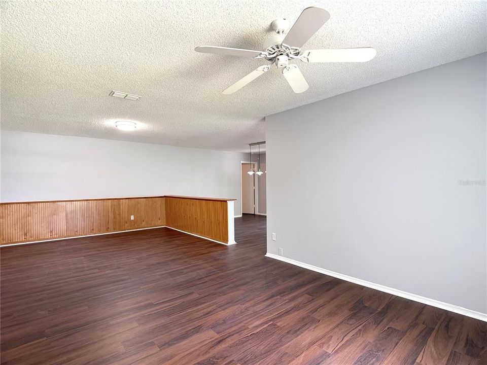 For Rent: $1,895 (3 beds, 2 baths, 1437 Square Feet)