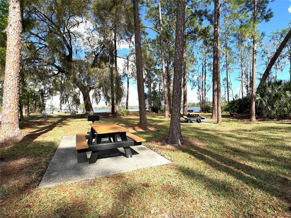 For Rent: $1,895 (3 beds, 2 baths, 1437 Square Feet)