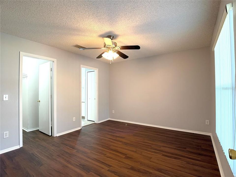 For Rent: $1,895 (3 beds, 2 baths, 1437 Square Feet)