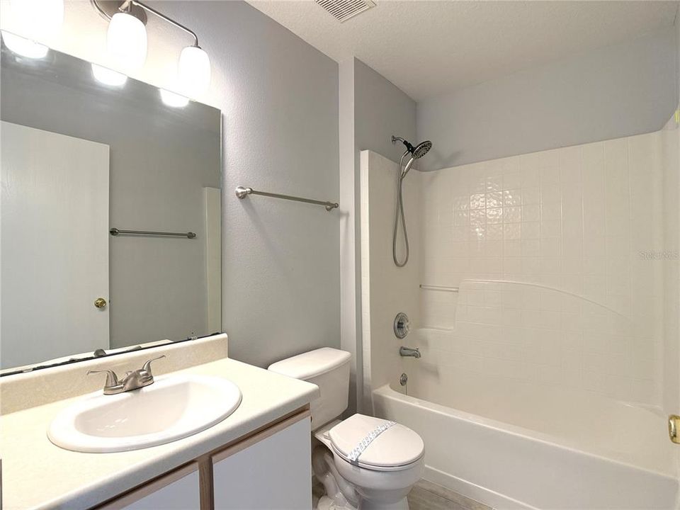 For Rent: $1,895 (3 beds, 2 baths, 1437 Square Feet)