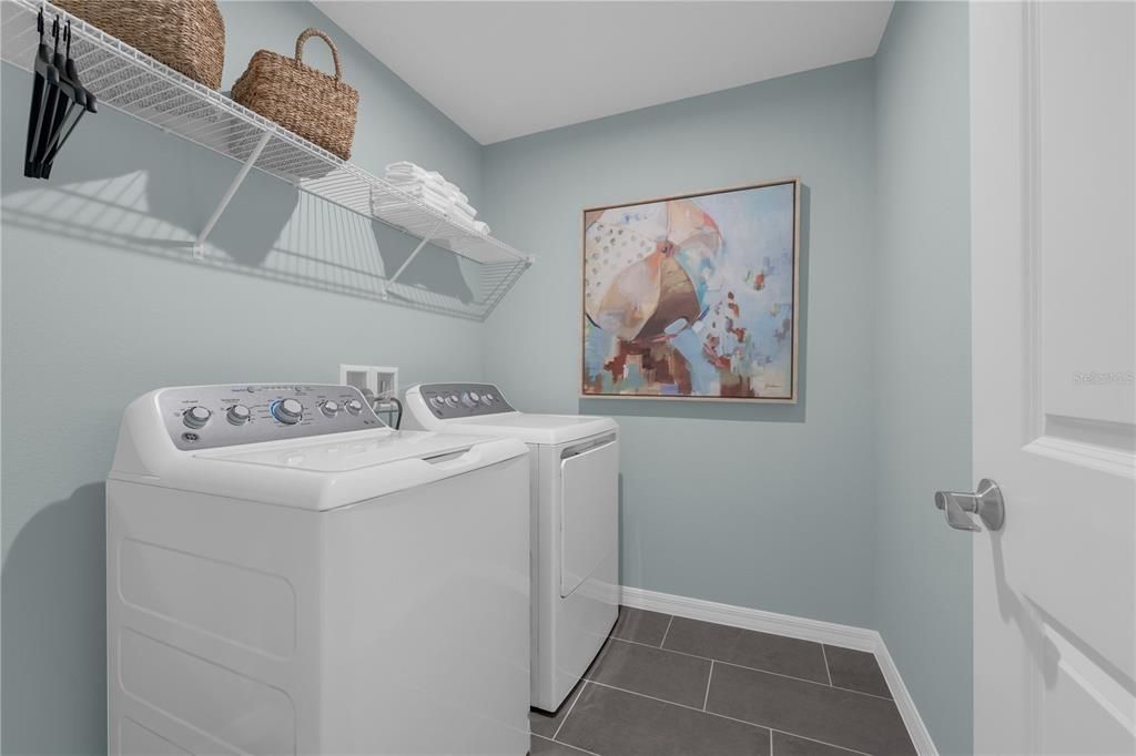 For Sale: $359,990 (4 beds, 2 baths, 2160 Square Feet)