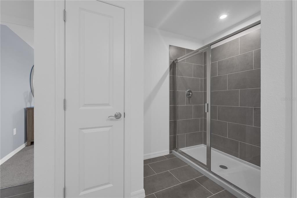 For Sale: $359,990 (4 beds, 2 baths, 2160 Square Feet)