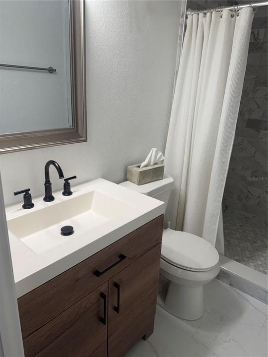 For Rent: $1,200 (1 beds, 1 baths, 800 Square Feet)
