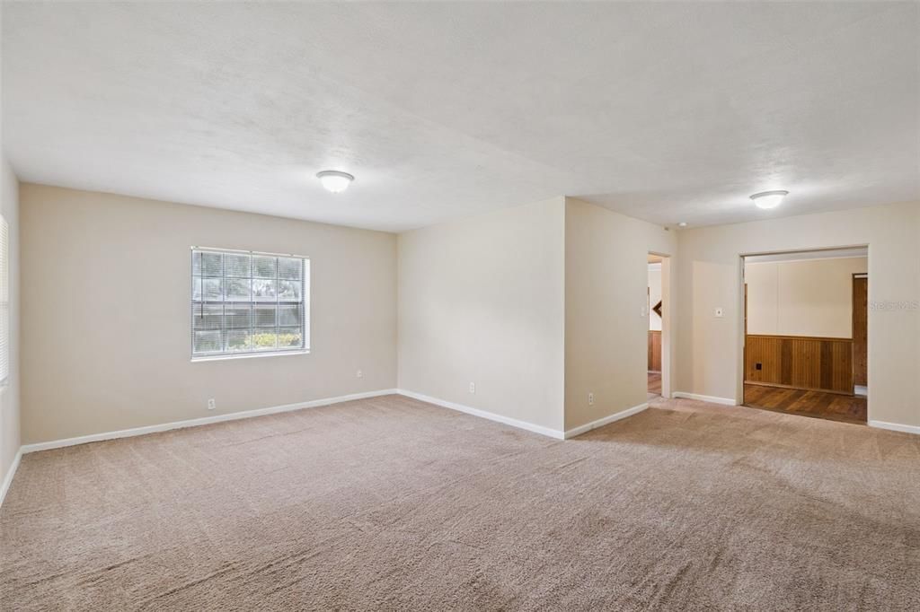 For Rent: $2,395 (3 beds, 1 baths, 1514 Square Feet)