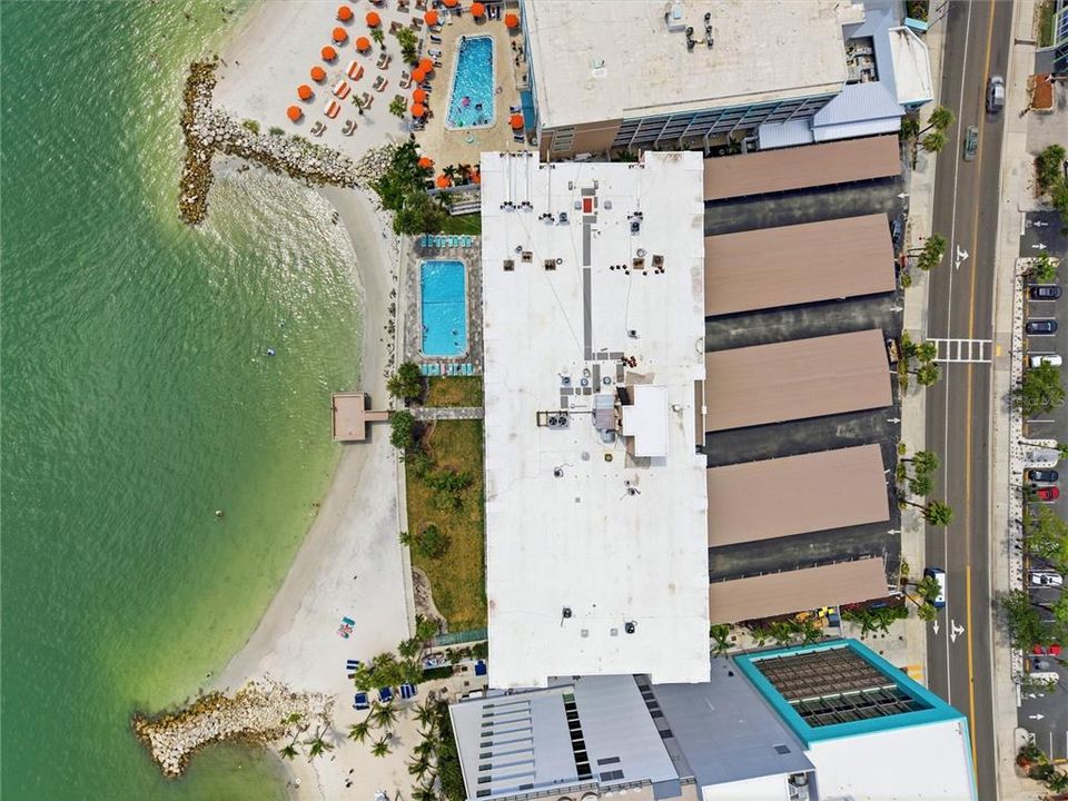For Sale: $499,000 (1 beds, 1 baths, 1111 Square Feet)