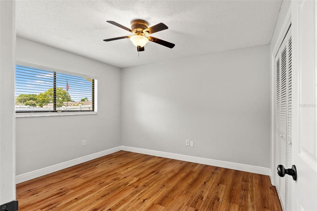 En Venta: $424,900 (4 camas, 2 baños, 1784 Pies cuadrados)