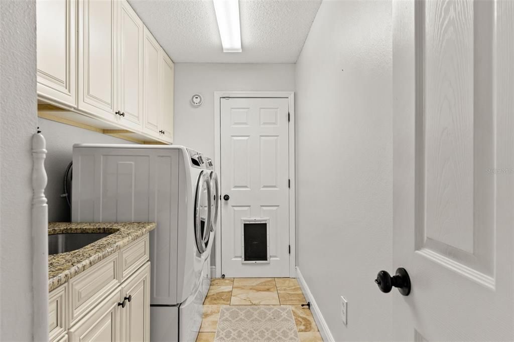 En Venta: $424,900 (4 camas, 2 baños, 1784 Pies cuadrados)