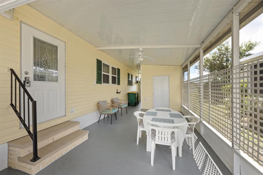 For Sale: $132,000 (2 beds, 2 baths, 1056 Square Feet)