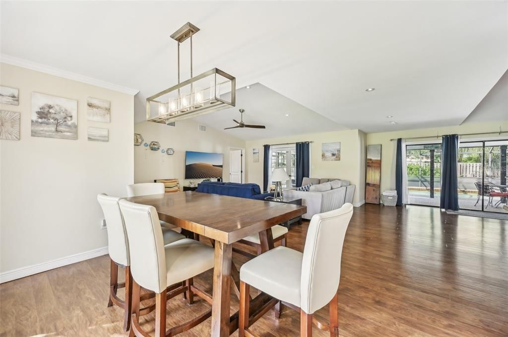 For Sale: $649,000 (3 beds, 2 baths, 1888 Square Feet)