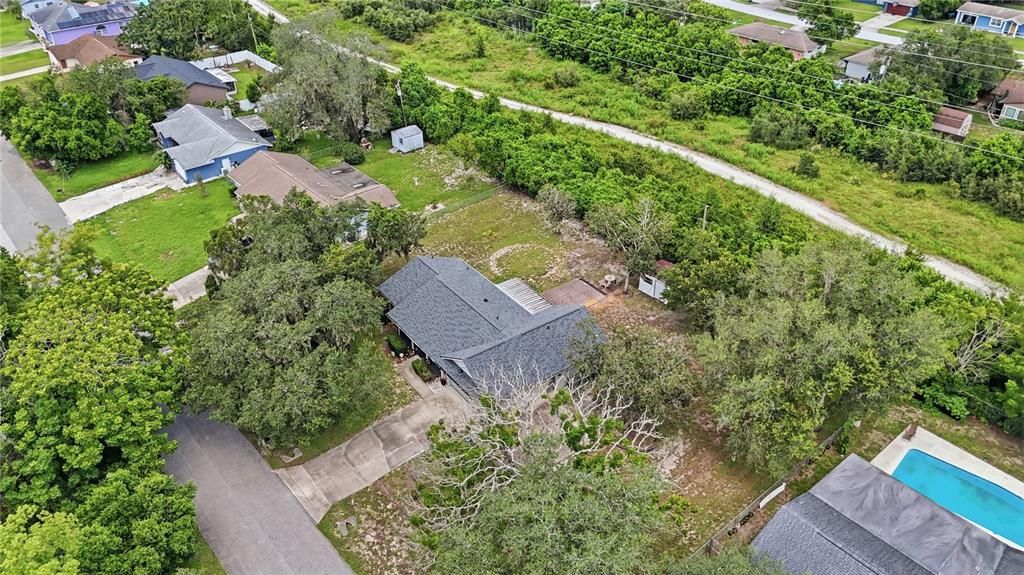 Activo con contrato: $310,000 (3 camas, 2 baños, 1420 Pies cuadrados)