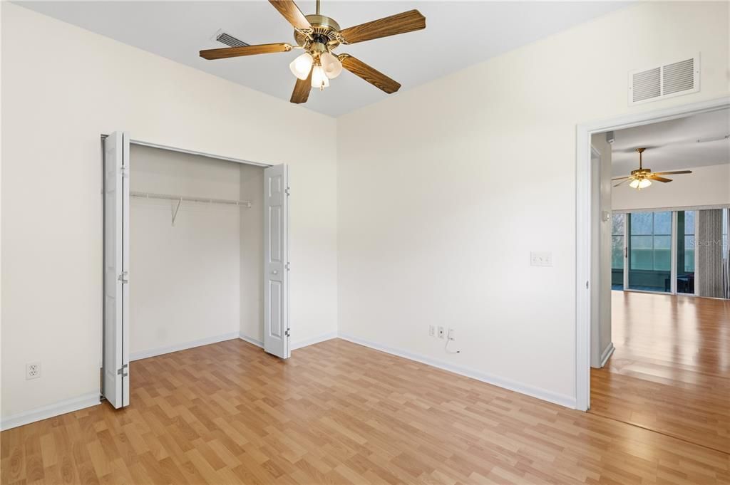 For Sale: $285,000 (3 beds, 2 baths, 1531 Square Feet)