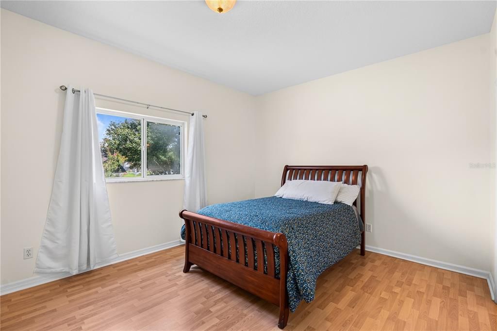 For Sale: $285,000 (3 beds, 2 baths, 1531 Square Feet)