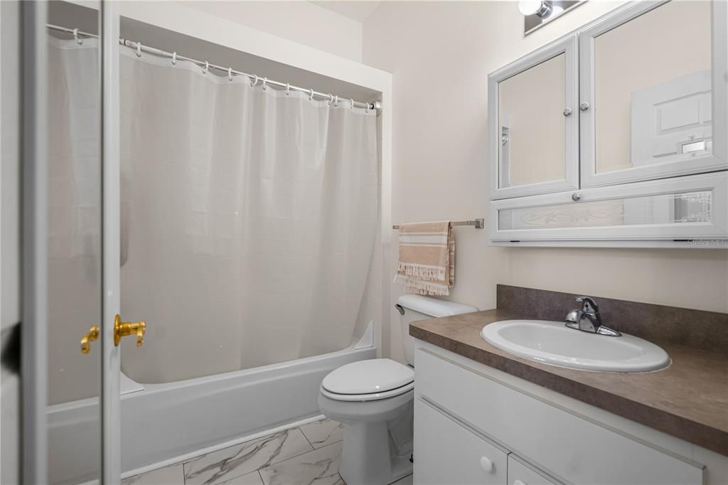 For Sale: $285,000 (3 beds, 2 baths, 1531 Square Feet)
