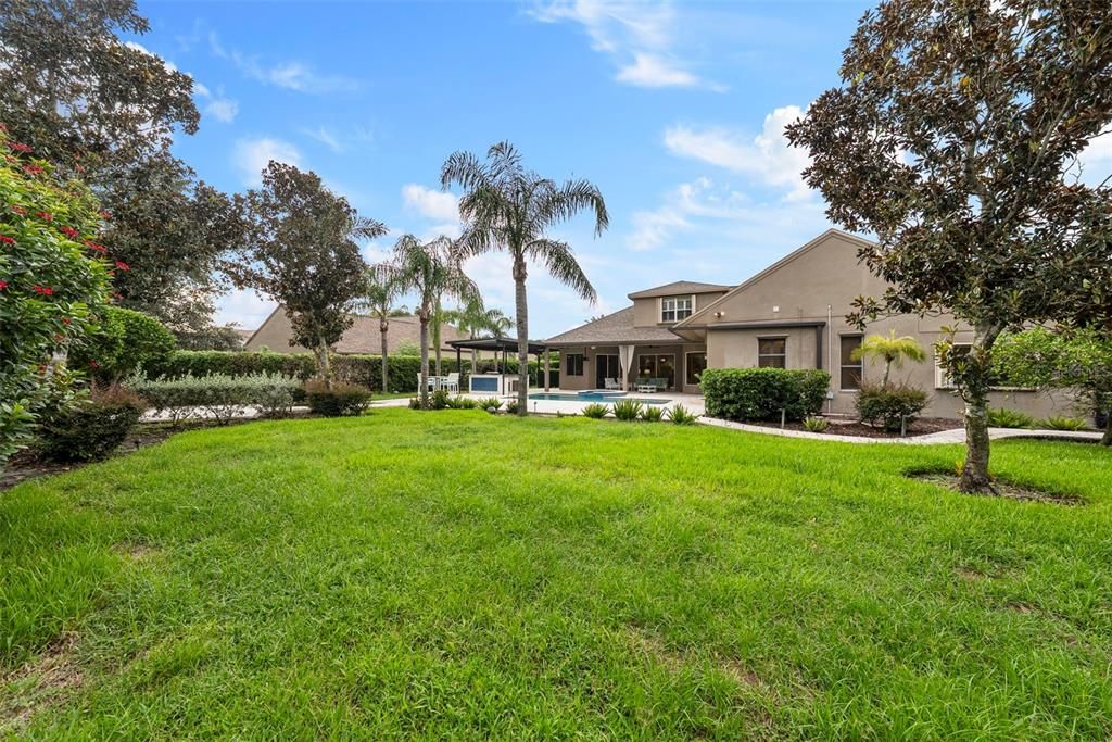 For Sale: $1,125,000 (5 beds, 4 baths, 3264 Square Feet)