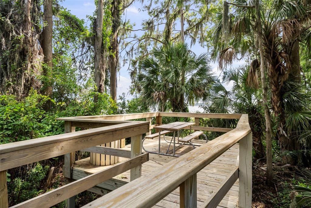 For Sale: $1,125,000 (5 beds, 4 baths, 3264 Square Feet)
