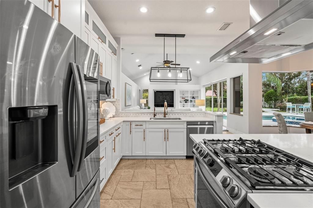 For Sale: $1,125,000 (5 beds, 4 baths, 3264 Square Feet)