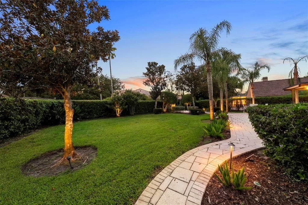For Sale: $1,125,000 (5 beds, 4 baths, 3264 Square Feet)