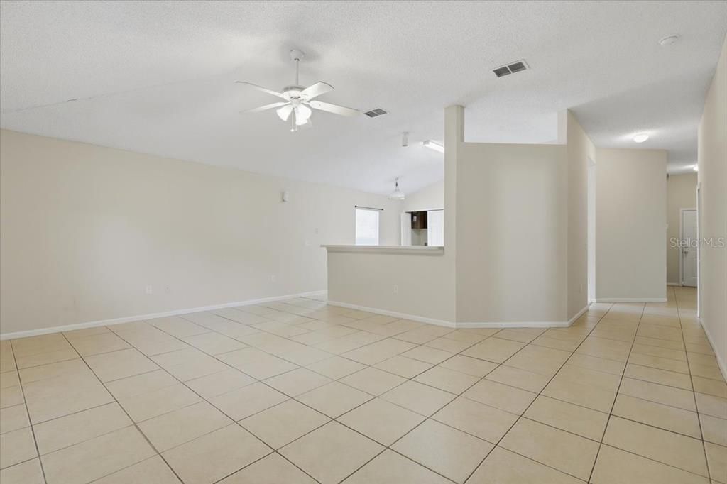 For Sale: $269,900 (3 beds, 2 baths, 1347 Square Feet)