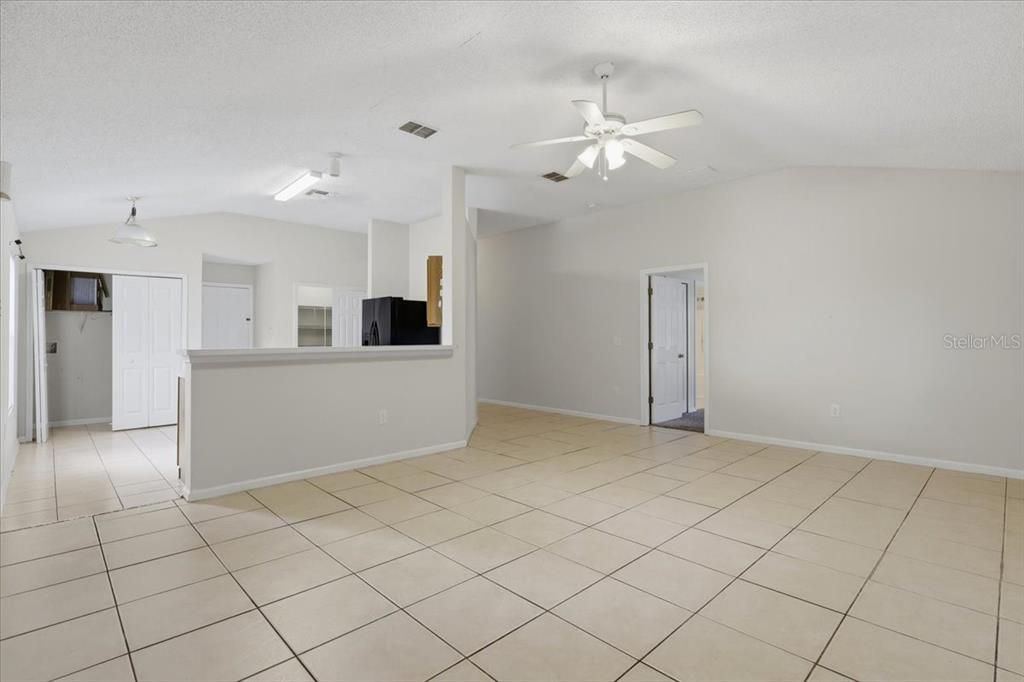 For Sale: $269,900 (3 beds, 2 baths, 1347 Square Feet)
