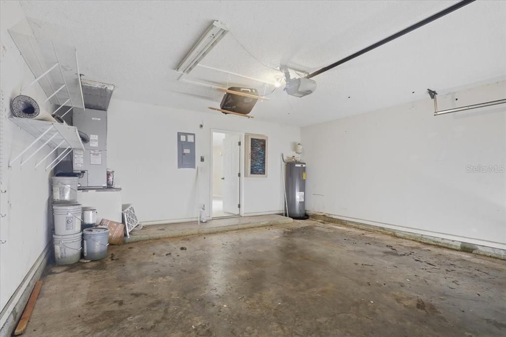 For Sale: $269,900 (3 beds, 2 baths, 1347 Square Feet)