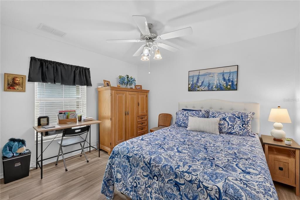 Activo con contrato: $260,000 (3 camas, 2 baños, 1442 Pies cuadrados)