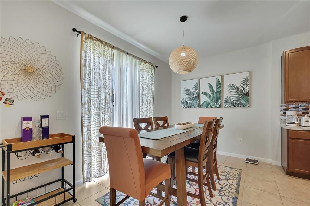 На продажу: $315,000 (3 спален, 2 ванн, 1866 Квадратных фут)