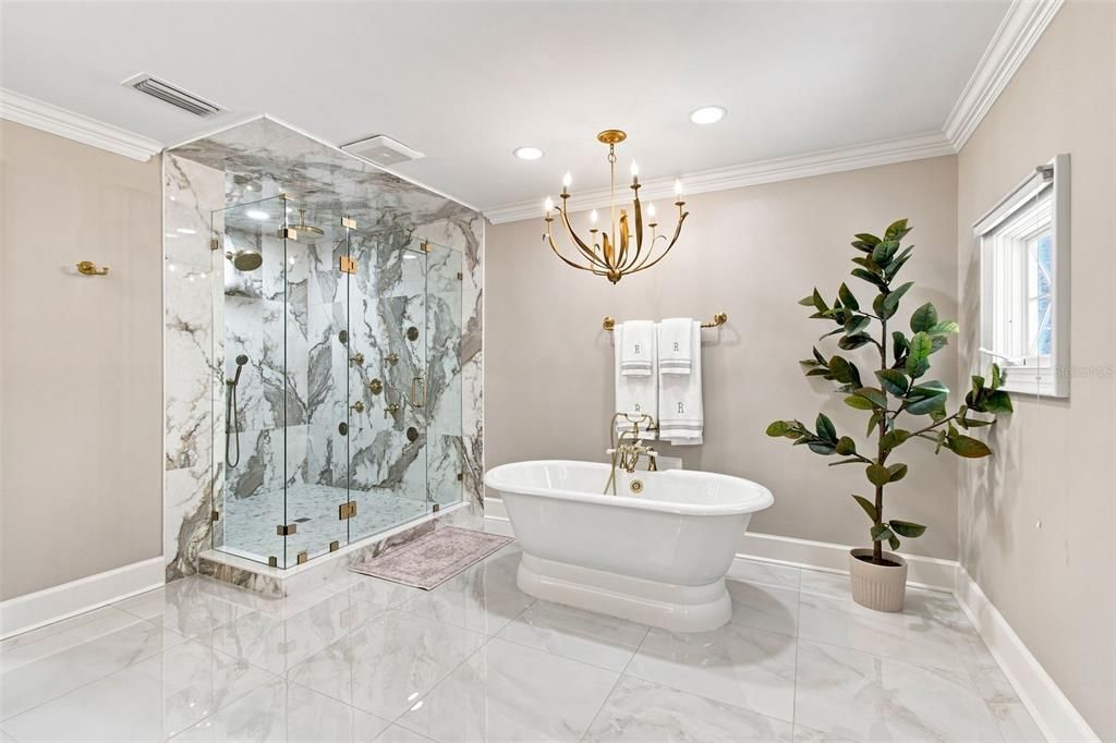 En Venta: $3,500,000 (5 camas, 4 baños, 5144 Pies cuadrados)