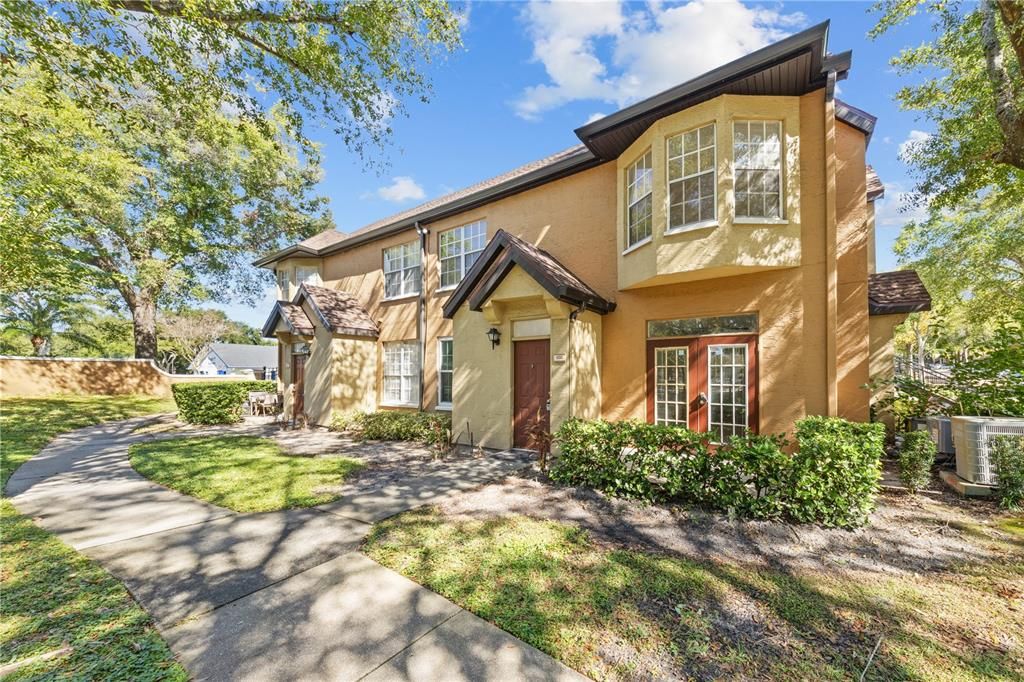 На продажу: $185,000 (1 спален, 1 ванн, 991 Квадратных фут)