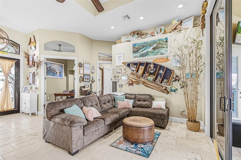 For Sale: $1,550,000 (3 beds, 2 baths, 3012 Square Feet)