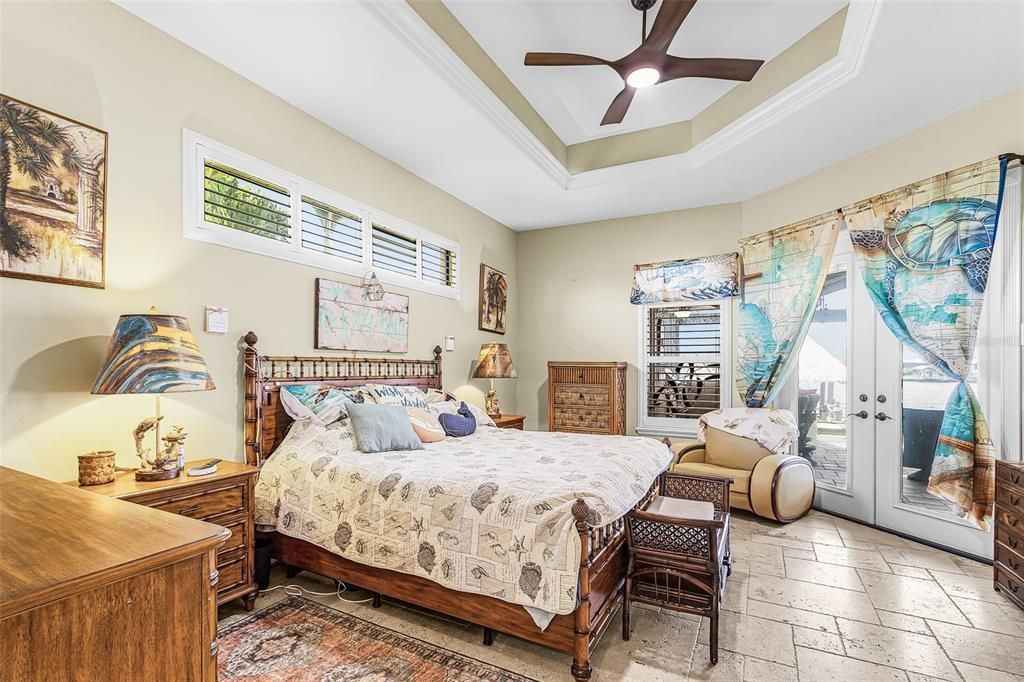 For Sale: $1,550,000 (3 beds, 2 baths, 3012 Square Feet)