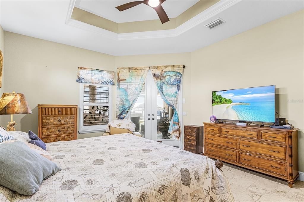 For Sale: $1,550,000 (3 beds, 2 baths, 3012 Square Feet)