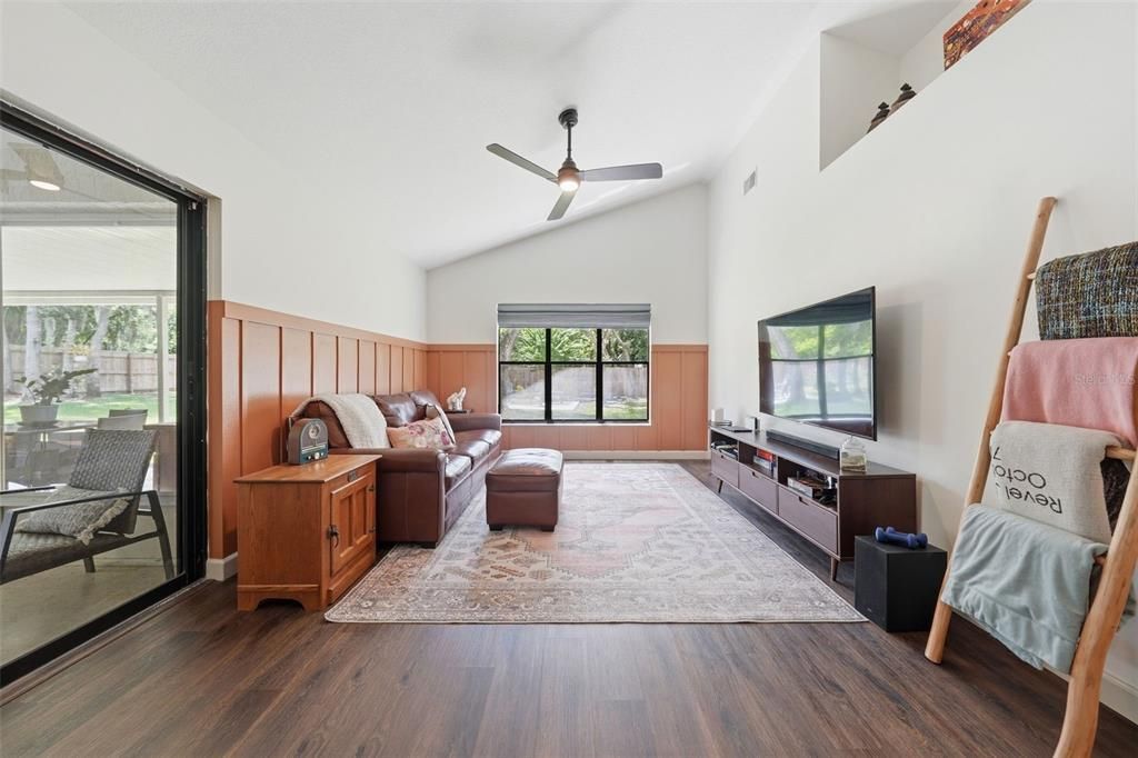 En Venta: $414,000 (3 camas, 2 baños, 1923 Pies cuadrados)