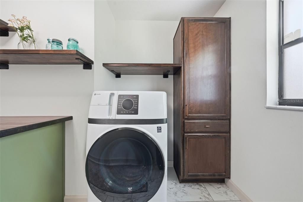 En Venta: $414,000 (3 camas, 2 baños, 1923 Pies cuadrados)